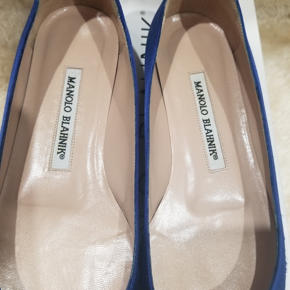 MANOLO BLAHNIK Hangisi Jeweled Pointy Toe Flat in Blue Satin - Picture 5 of 10